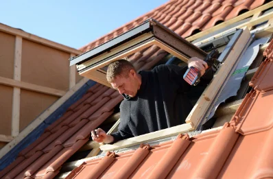 Pose de fenêtres de toit Velux à Giel-Courteilles